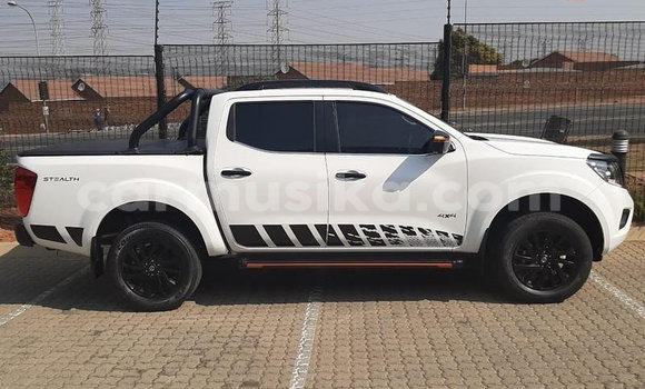 Nunua Ilio tumika Nissan Navara Nyeupe Gari ndani ya Beitbridge nchini Matabeleland Kusini Nunua Ilio tumika Nissan Navara Nyeupe Gari ndani ya Beitbridge nchini Matabeleland Kusini