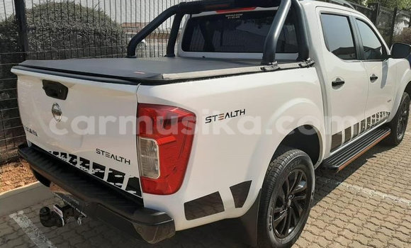 Nunua Ilio tumika Nissan Navara Nyeupe Gari ndani ya Beitbridge nchini Matabeleland Kusini Nunua Ilio tumika Nissan Navara Nyeupe Gari ndani ya Beitbridge nchini Matabeleland Kusini