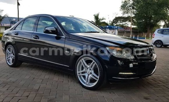 Acheter Occasion Voiture Mercedes‒Benz C-klasse Noir à Harare, Harare Acheter Occasion Voiture Mercedes‒Benz C-klasse Noir à Harare, Harare