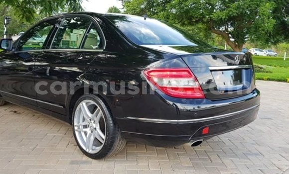 Acheter Occasion Voiture Mercedes‒Benz C-klasse Noir à Harare, Harare Acheter Occasion Voiture Mercedes‒Benz C-klasse Noir à Harare, Harare