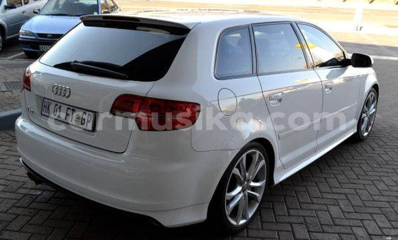 Acheter Occasion Voiture Audi S3 Blanc à Beitbridge, Matabeleland South Acheter Occasion Voiture Audi S3 Blanc à Beitbridge, Matabeleland South