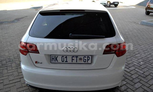 Acheter Occasion Voiture Audi S3 Blanc à Beitbridge, Matabeleland South Acheter Occasion Voiture Audi S3 Blanc à Beitbridge, Matabeleland South