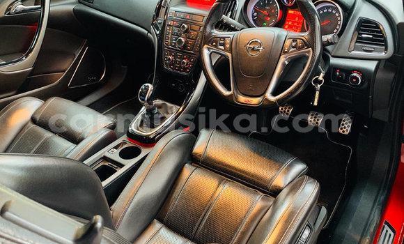 Acheter Occasion Voiture Opel Astra OPC Rouge à Beitbridge, Matabeleland South Acheter Occasion Voiture Opel Astra OPC Rouge à Beitbridge, Matabeleland South