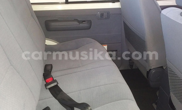 Tenga Tsaru Toyota Land Cruiser Chena Mota in Bulawayo in Bulawayo Tenga Tsaru Toyota Land Cruiser Chena Mota in Bulawayo in Bulawayo