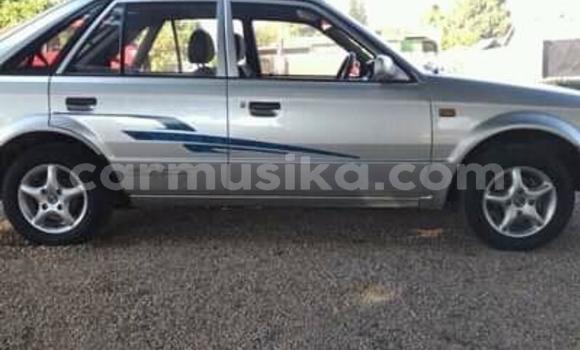 Nunua Ilio tumika Mazda 323 Brown Gari ndani ya Victoria Falls nchini Matabeleland Kaskazini Nunua Ilio tumika Mazda 323 Brown Gari ndani ya Victoria Falls nchini Matabeleland Kaskazini