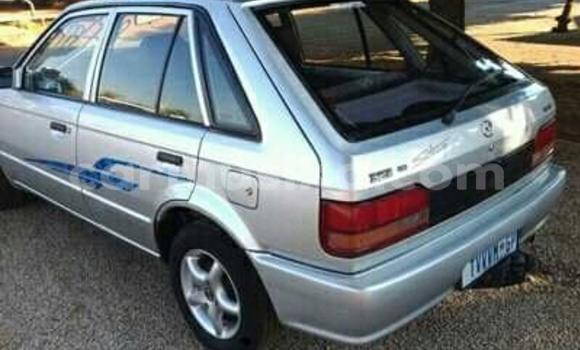 Nunua Ilio tumika Mazda 323 Brown Gari ndani ya Victoria Falls nchini Matabeleland Kaskazini Nunua Ilio tumika Mazda 323 Brown Gari ndani ya Victoria Falls nchini Matabeleland Kaskazini