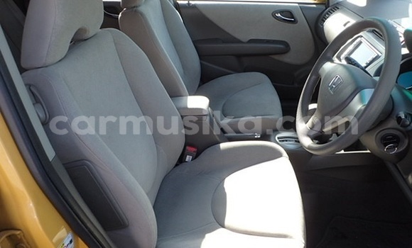 Buy Used Honda Fit Other Car in Hwange in Matabeleland North Buy Used Honda Fit Other Car in Hwange in Matabeleland North
