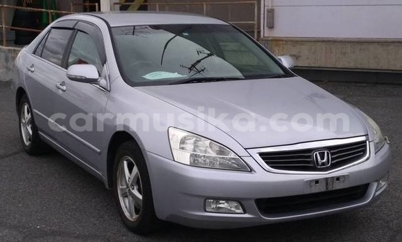 Nunua Ilio tumika Honda Inspire Fedha Gari ndani ya Gweru nchini Midlands Nunua Ilio tumika Honda Inspire Fedha Gari ndani ya Gweru nchini Midlands