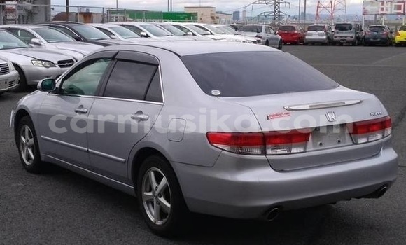 Nunua Ilio tumika Honda Inspire Fedha Gari ndani ya Gweru nchini Midlands Nunua Ilio tumika Honda Inspire Fedha Gari ndani ya Gweru nchini Midlands