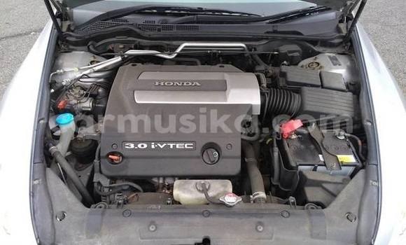 Nunua Ilio tumika Honda Inspire Fedha Gari ndani ya Gweru nchini Midlands Nunua Ilio tumika Honda Inspire Fedha Gari ndani ya Gweru nchini Midlands