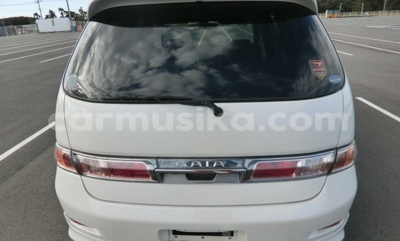 Buy Used Toyota Gaia White Car in Beitbridge in Matabeleland South Buy Used Toyota Gaia White Car in Beitbridge in Matabeleland South