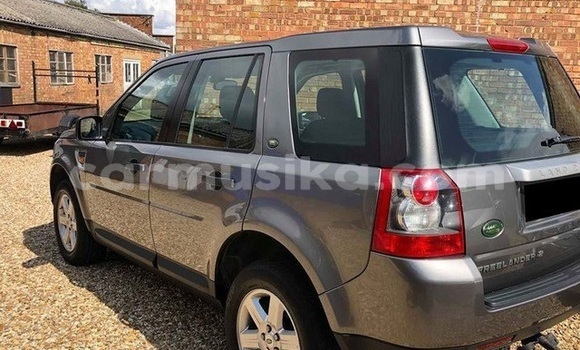 Nunua Ilio tumika Land Rover Freelander Fedha Gari ndani ya Beitbridge nchini Matabeleland Kusini Nunua Ilio tumika Land Rover Freelander Fedha Gari ndani ya Beitbridge nchini Matabeleland Kusini