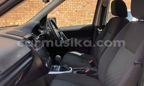 Nunua Ilio tumika Land Rover Freelander Fedha Gari ndani ya Beitbridge nchini Matabeleland Kusini Nunua Ilio tumika Land Rover Freelander Fedha Gari ndani ya Beitbridge nchini Matabeleland Kusini