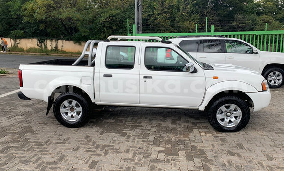 Acheter Occasion Voiture Nissan NP 300 Blanc à Beitbridge, Matabeleland South Acheter Occasion Voiture Nissan NP 300 Blanc à Beitbridge, Matabeleland South
