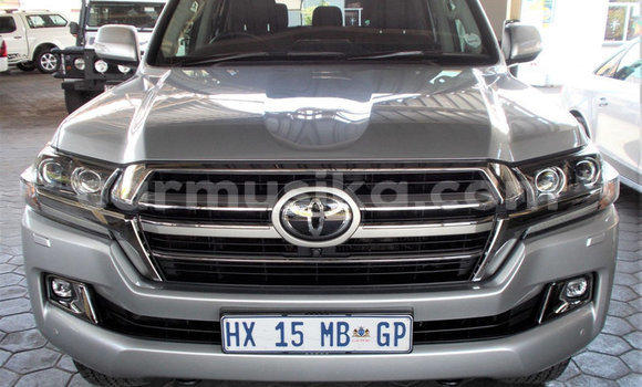 Acheter Occasion Voiture Toyota Land Cruiser Gris à Beitbridge, Matabeleland South Acheter Occasion Voiture Toyota Land Cruiser Gris à Beitbridge, Matabeleland South
