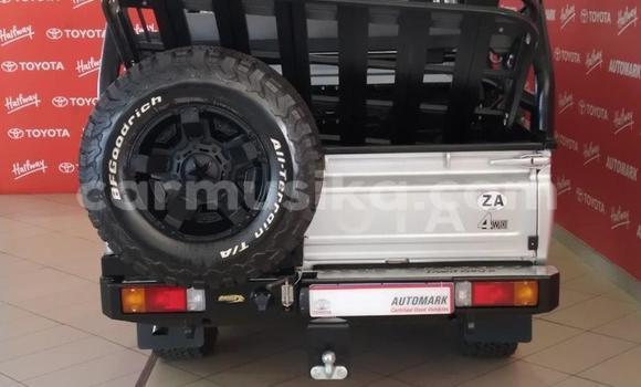 Tenga Tsaru Toyota Kluger Sirivha Mota in Beitbridge in Matabeleland South Tenga Tsaru Toyota Kluger Sirivha Mota in Beitbridge in Matabeleland South