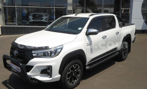 Acheter Occasion Voiture Toyota Hilux Blanc à Beitbridge, Matabeleland South Acheter Occasion Voiture Toyota Hilux Blanc à Beitbridge, Matabeleland South