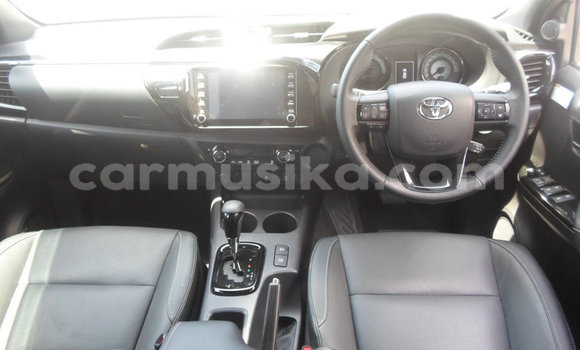 Acheter Occasion Voiture Toyota Hilux Blanc à Beitbridge, Matabeleland South Acheter Occasion Voiture Toyota Hilux Blanc à Beitbridge, Matabeleland South