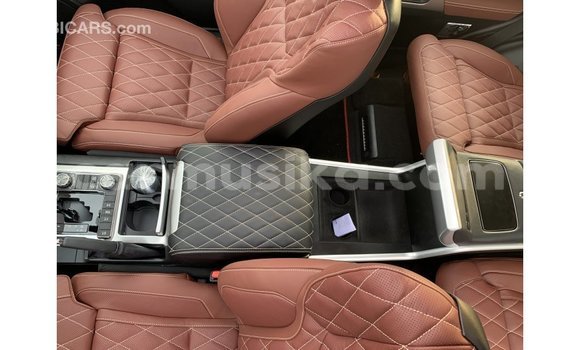 Acheter Import Voiture Toyota Land Cruiser Noir à Import - Dubai, Harare Acheter Import Voiture Toyota Land Cruiser Noir à Import - Dubai, Harare