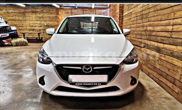 Acheter Occasion Voiture Mazda 2 Blanc à Beitbridge, Matabeleland South Acheter Occasion Voiture Mazda 2 Blanc à Beitbridge, Matabeleland South