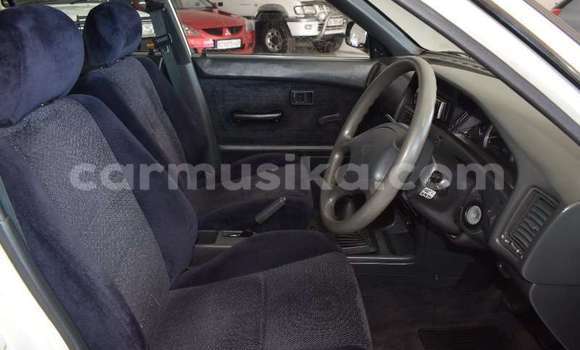 Acheter Occasion Voiture Toyota Corolla Blanc à Beitbridge, Matabeleland South Acheter Occasion Voiture Toyota Corolla Blanc à Beitbridge, Matabeleland South