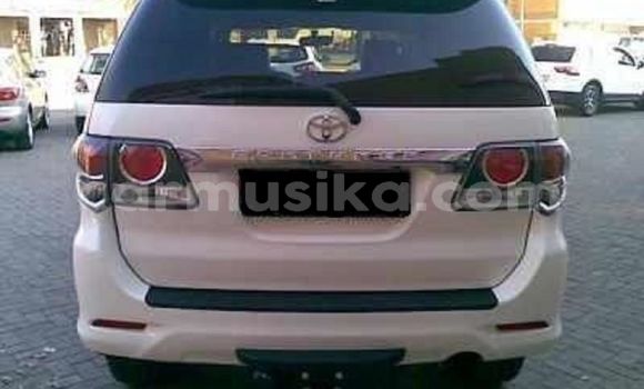 Buy Used Toyota Fortuner White Car in Beitbridge in Matabeleland South Buy Used Toyota Fortuner White Car in Beitbridge in Matabeleland South