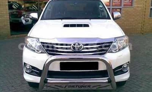 Buy Used Toyota Fortuner White Car in Beitbridge in Matabeleland South Buy Used Toyota Fortuner White Car in Beitbridge in Matabeleland South