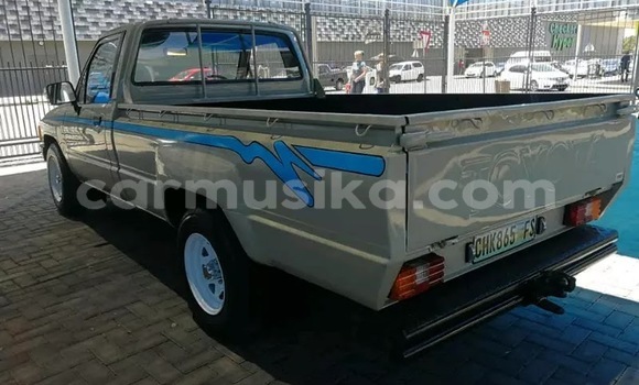 Acheter Occasion Voiture Toyota Hilux Marron à Beitbridge, Matabeleland South Acheter Occasion Voiture Toyota Hilux Marron à Beitbridge, Matabeleland South