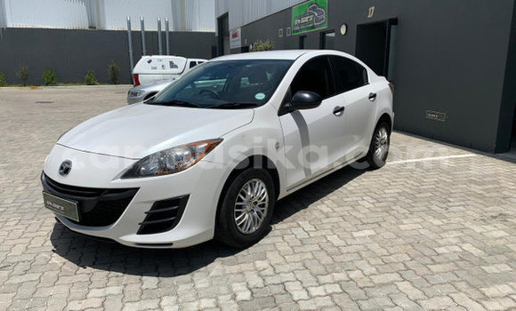 Acheter Occasion Voiture Mazda 3 Blanc à Beitbridge, Matabeleland South Acheter Occasion Voiture Mazda 3 Blanc à Beitbridge, Matabeleland South