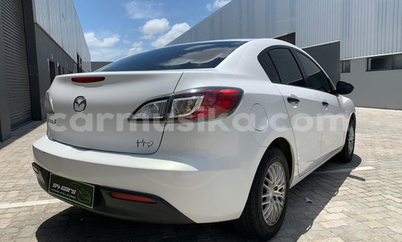 Acheter Occasion Voiture Mazda 3 Blanc à Beitbridge, Matabeleland South Acheter Occasion Voiture Mazda 3 Blanc à Beitbridge, Matabeleland South