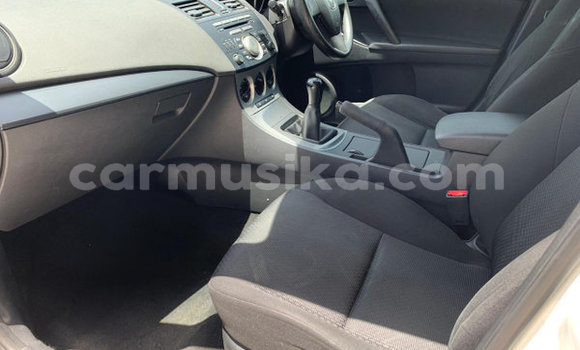 Acheter Occasion Voiture Mazda 3 Blanc à Beitbridge, Matabeleland South Acheter Occasion Voiture Mazda 3 Blanc à Beitbridge, Matabeleland South