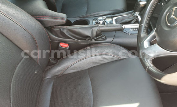 Acheter Occasion Voiture Mazda 3 Rouge à Beitbridge, Matabeleland South Acheter Occasion Voiture Mazda 3 Rouge à Beitbridge, Matabeleland South