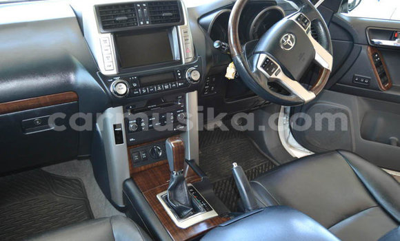 Tenga Tsaru Toyota Prado Chena Mota in Beitbridge in Matabeleland South Tenga Tsaru Toyota Prado Chena Mota in Beitbridge in Matabeleland South