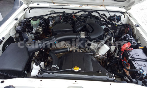 Acheter Occasion Voiture Toyota Land Cruiser Beige à Beitbridge, Matabeleland South Acheter Occasion Voiture Toyota Land Cruiser Beige à Beitbridge, Matabeleland South