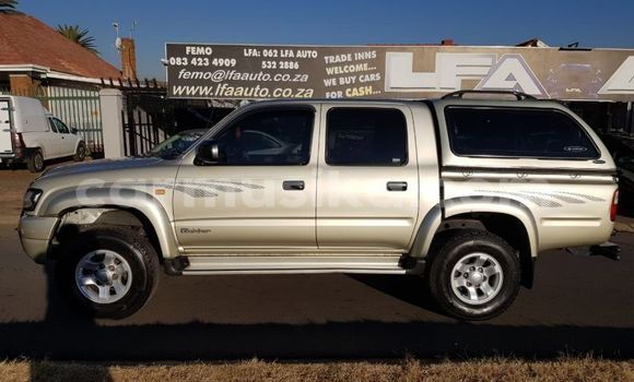 Acheter Occasion Voiture Toyota Highlander Marron à Beitbridge, Matabeleland South Acheter Occasion Voiture Toyota Highlander Marron à Beitbridge, Matabeleland South