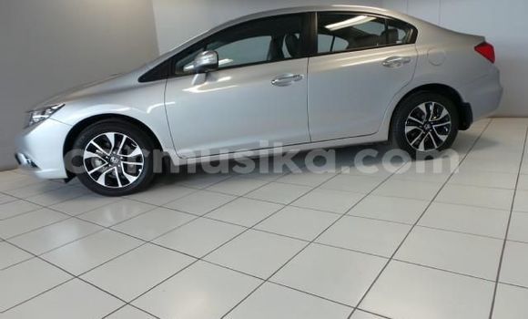 Tenga Tsaru Honda Civic Zvimwe Mota in Beitbridge in Matabeleland South Tenga Tsaru Honda Civic Zvimwe Mota in Beitbridge in Matabeleland South