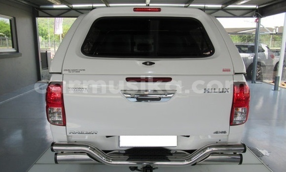 Acheter Occasion Voiture Toyota Hilux Blanc à Beitbridge, Matabeleland South Acheter Occasion Voiture Toyota Hilux Blanc à Beitbridge, Matabeleland South