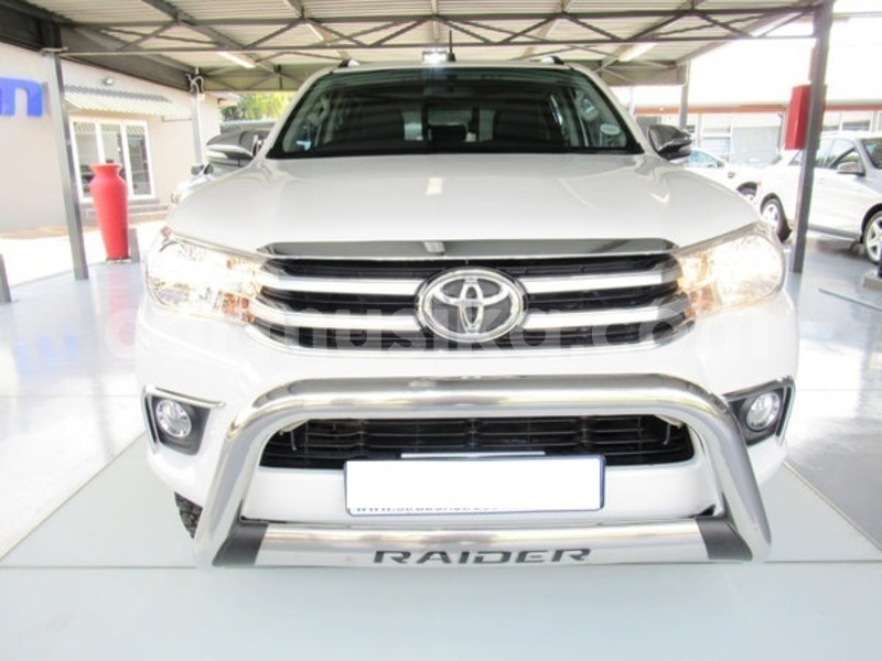 Big with watermark toyota hilux matabeleland south beitbridge 10976