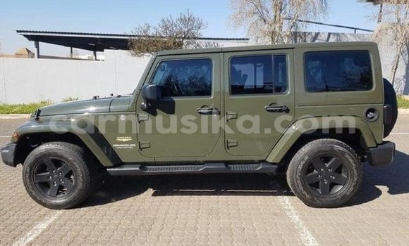 Acheter Occasion Voiture Jeep Wrangler Vert à Beitbridge, Matabeleland South Acheter Occasion Voiture Jeep Wrangler Vert à Beitbridge, Matabeleland South