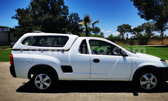 Acheter Occasion Voiture Opel Corsa Blanc à Beitbridge, Matabeleland South Acheter Occasion Voiture Opel Corsa Blanc à Beitbridge, Matabeleland South