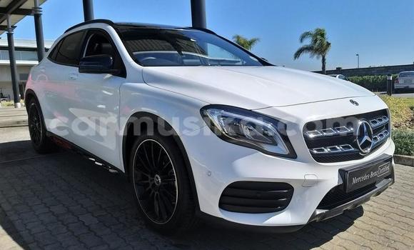 Acheter Occasion Voiture Mercedes‒Benz GLA-klasse Blanc à Beitbridge, Matabeleland South Acheter Occasion Voiture Mercedes‒Benz GLA-klasse Blanc à Beitbridge, Matabeleland South
