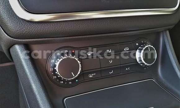 Acheter Occasion Voiture Mercedes‒Benz GLA-klasse Blanc à Beitbridge, Matabeleland South Acheter Occasion Voiture Mercedes‒Benz GLA-klasse Blanc à Beitbridge, Matabeleland South