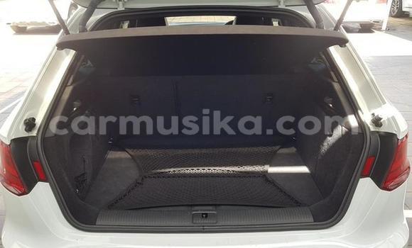 Acheter Occasion Voiture Audi RS3 Blanc à Beitbridge, Matabeleland South Acheter Occasion Voiture Audi RS3 Blanc à Beitbridge, Matabeleland South