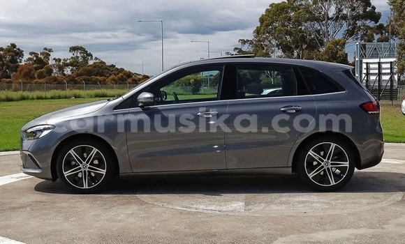 Tenga Tsaru Mercedes‒Benz B-klasse Sirivha Mota in Mapopoma eVhitori in Matabeleland North Tenga Tsaru Mercedes‒Benz B-klasse Sirivha Mota in Mapopoma eVhitori in Matabeleland North