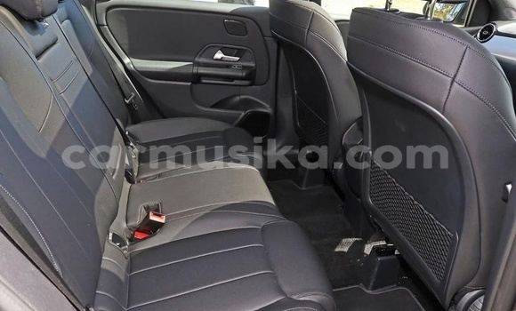 Tenga Tsaru Mercedes‒Benz B-klasse Sirivha Mota in Mapopoma eVhitori in Matabeleland North Tenga Tsaru Mercedes‒Benz B-klasse Sirivha Mota in Mapopoma eVhitori in Matabeleland North