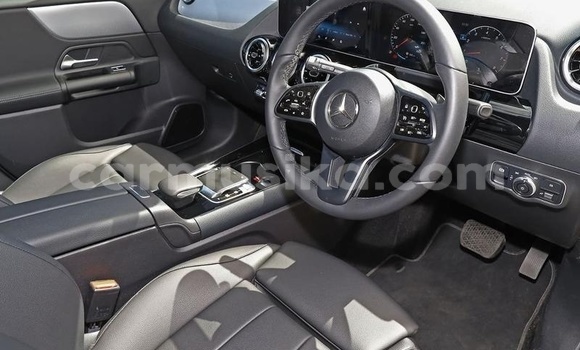 Tenga Tsaru Mercedes‒Benz B-klasse Sirivha Mota in Mapopoma eVhitori in Matabeleland North Tenga Tsaru Mercedes‒Benz B-klasse Sirivha Mota in Mapopoma eVhitori in Matabeleland North