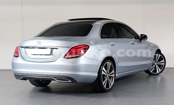 Tenga Tsaru Mercedes‒Benz C–Class Sirivha Mota in Beitbridge in Matabeleland South Tenga Tsaru Mercedes‒Benz C–Class Sirivha Mota in Beitbridge in Matabeleland South