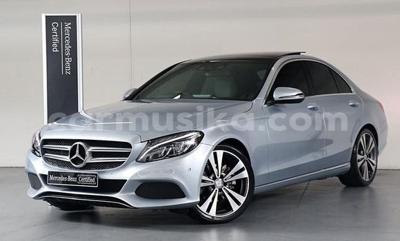 Tenga Tsaru Mercedes‒Benz C–Class Sirivha Mota in Beitbridge in Matabeleland South Tenga Tsaru Mercedes‒Benz C–Class Sirivha Mota in Beitbridge in Matabeleland South