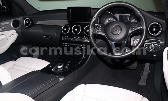 Tenga Tsaru Mercedes‒Benz C–Class Sirivha Mota in Beitbridge in Matabeleland South Tenga Tsaru Mercedes‒Benz C–Class Sirivha Mota in Beitbridge in Matabeleland South