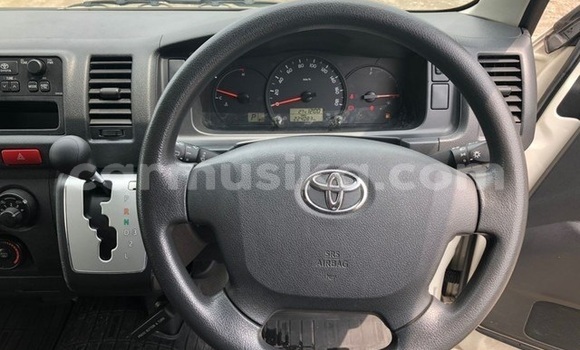 Tenga Tsaru Toyota Hiace Chena Mota in Beitbridge in Matabeleland South Tenga Tsaru Toyota Hiace Chena Mota in Beitbridge in Matabeleland South